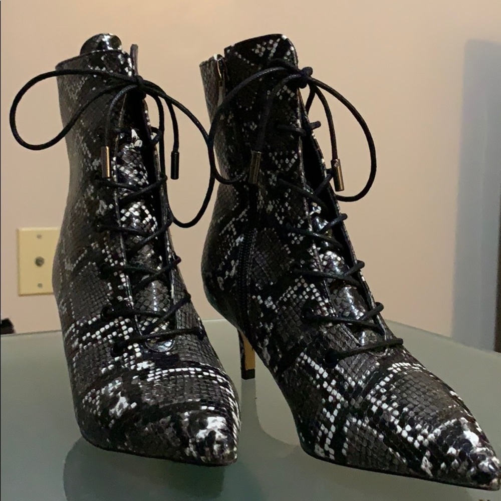 women’s kitten low heel ankle bootie pointed toe